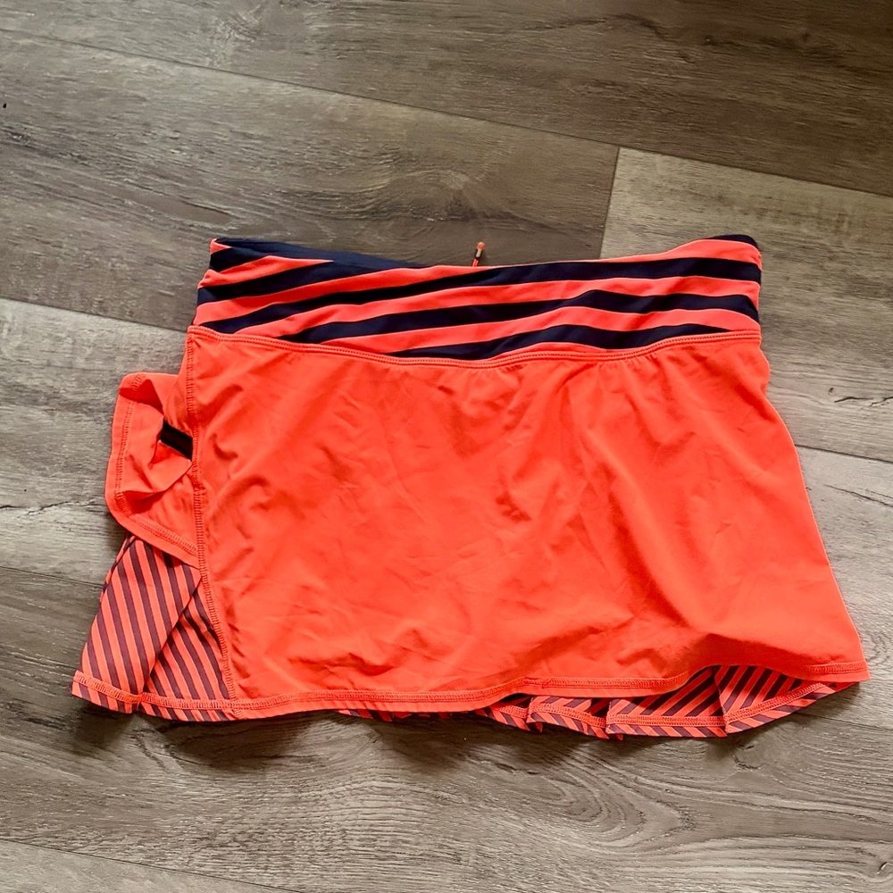 lululemon athletica Coral Athletic Skirt with Navy Waistband